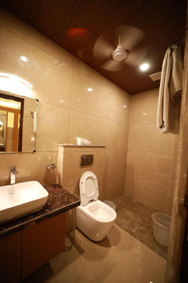 Hotel Neerja Inn Dźajpur Zewnętrze zdjęcie